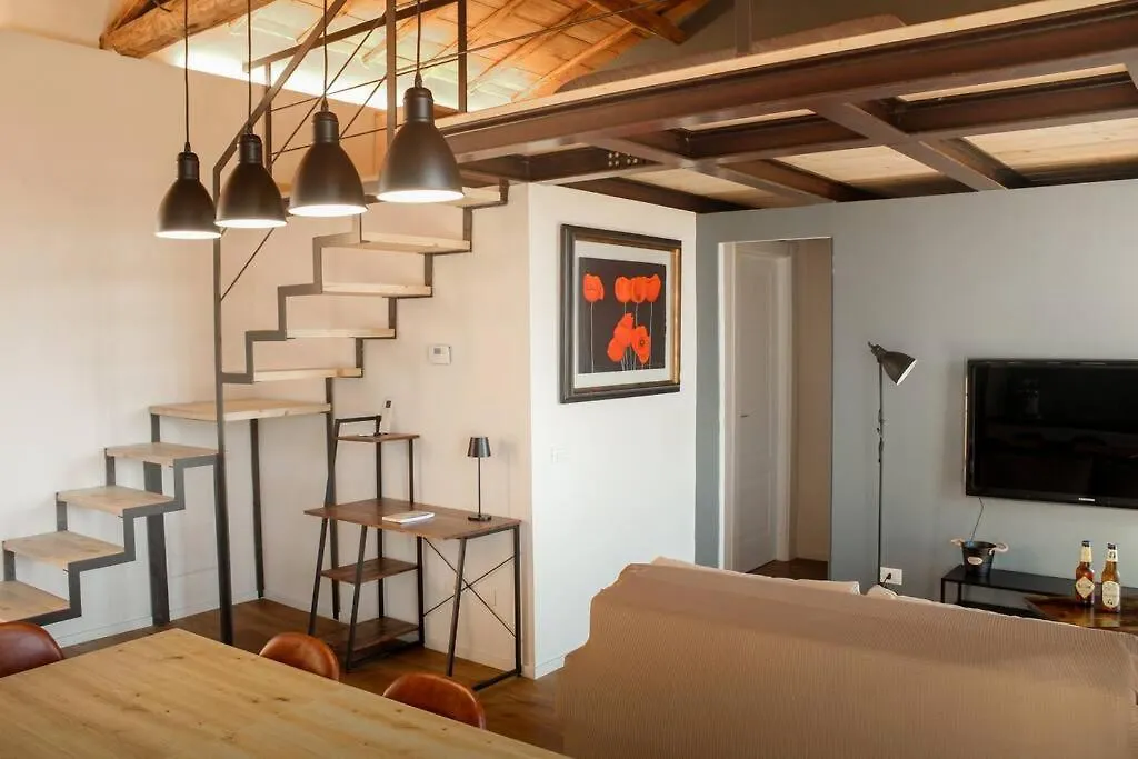 Poppy Loft Apartment Grottaferrata 0*,